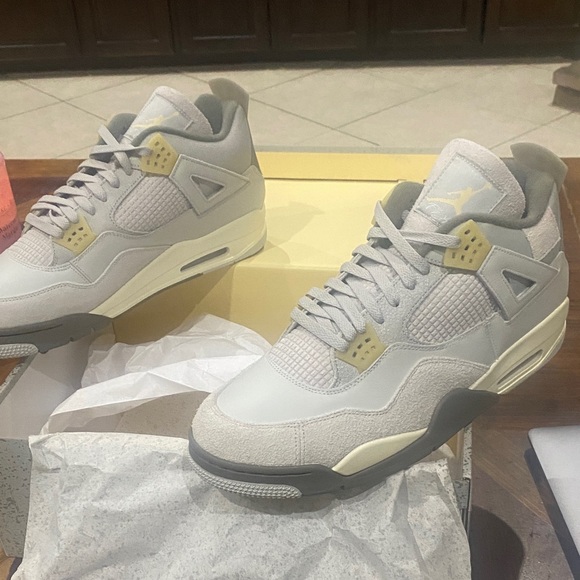 jordan retro 4 grey and yellow